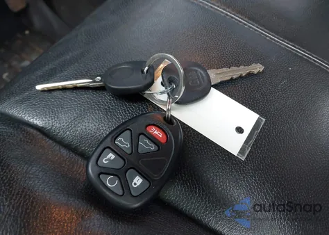 2012 Chevrolet Suburban 1500 Lt from USA, damaged, VIN 1GNSKJE71CR239255